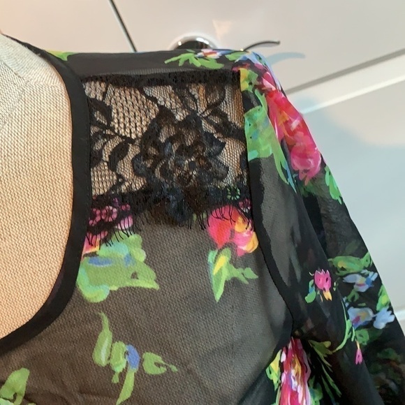 LILY ROSE FLORAL SHEER BLOUSE GU SZ S VERSATILE - Picture 4 of 11